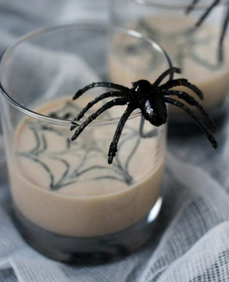 Spiderweb Cocktail Halloween Drinks